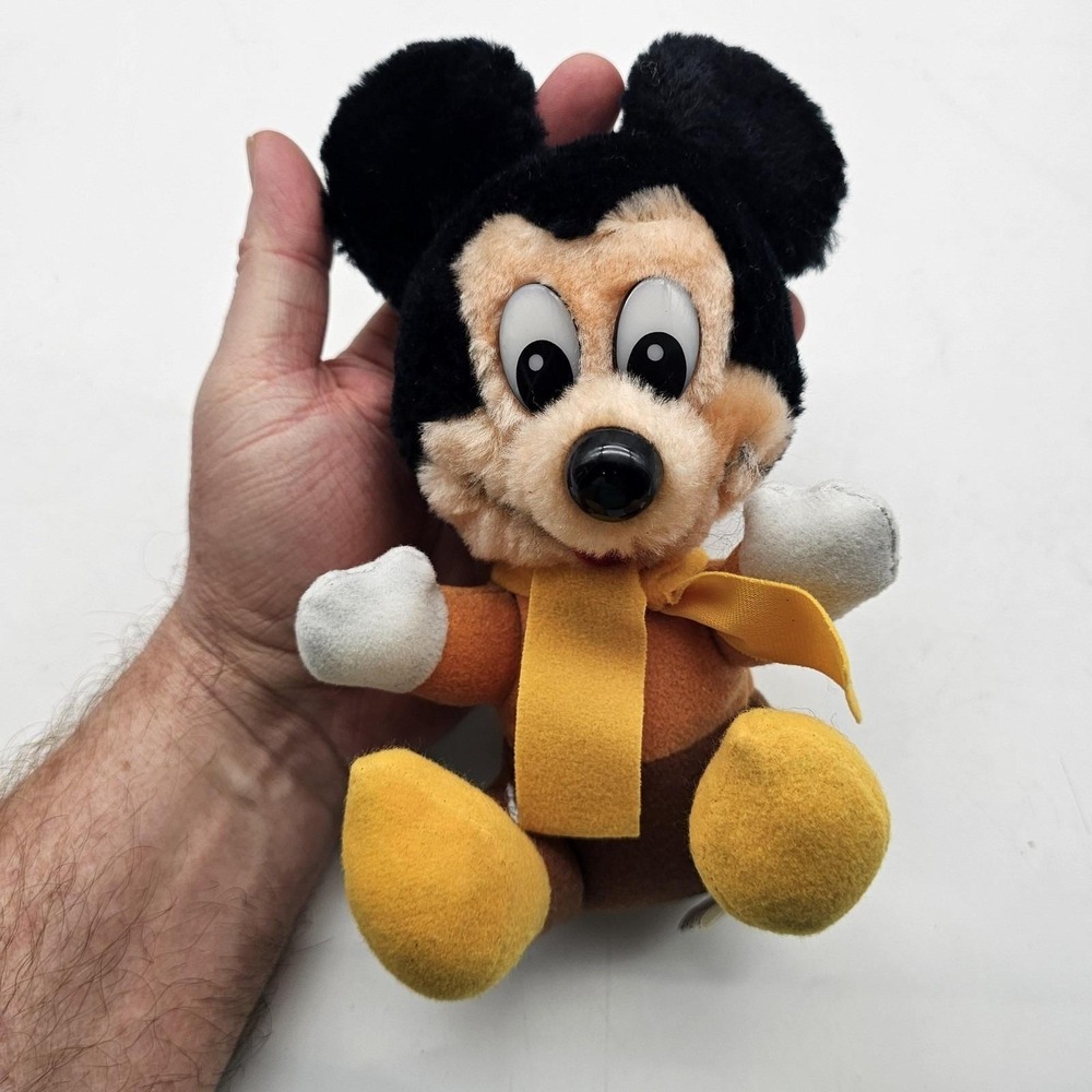 Vintage 1983 Disney Mickeys Christmas Carol Mouse Plush Stuffed‎ Toy